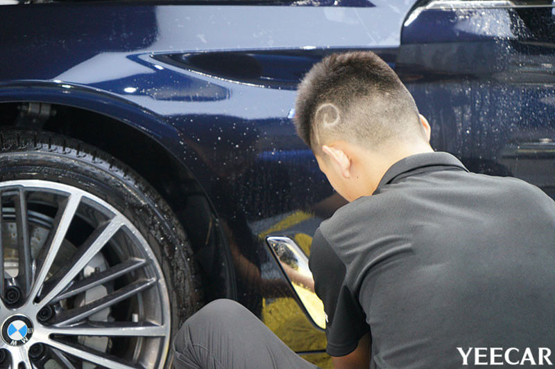 宝马5系隐形车衣施工过程展示（施工 图九）
