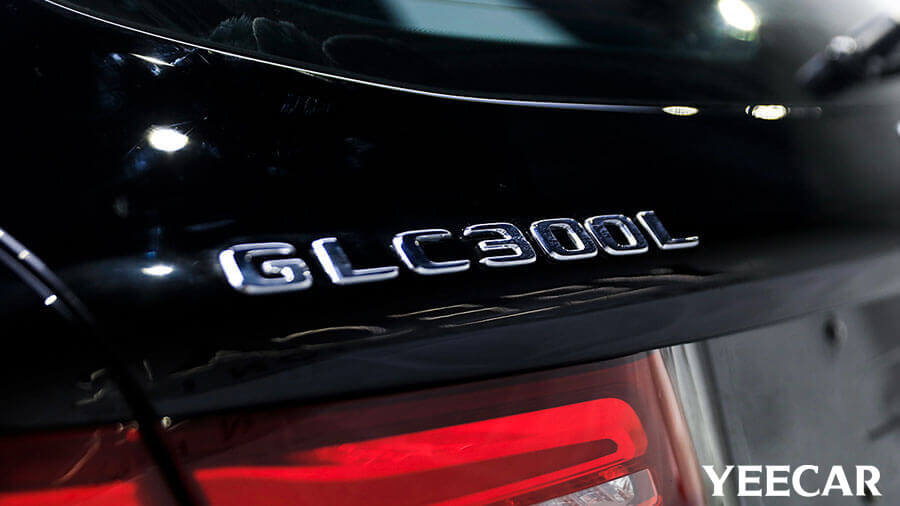 奔驰glc300l黑色施工YEECAR隐形车衣(图10) 奔驰glc300l黑色施工YEECAR隐形车衣(图10)