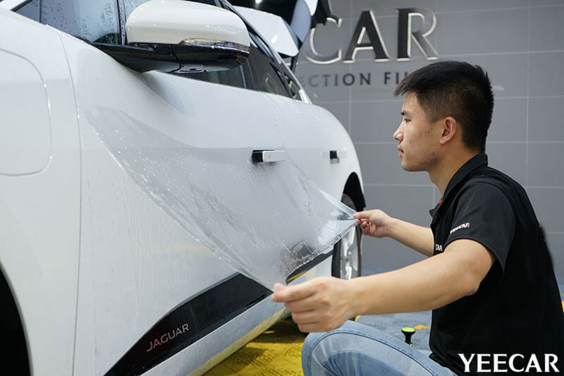 捷豹施工YEECAR漆面保护膜过程展示（图六）