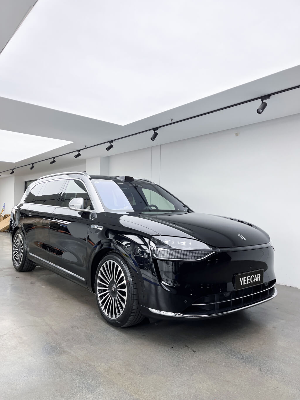 问界M9东莞施工YEECAR K75隐形车衣汽车贴膜案例