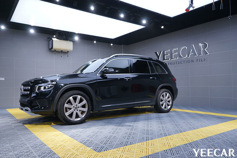YEECAR授权旗舰店奔驰GLB漆面保护膜施工效果展示（效果图一）
