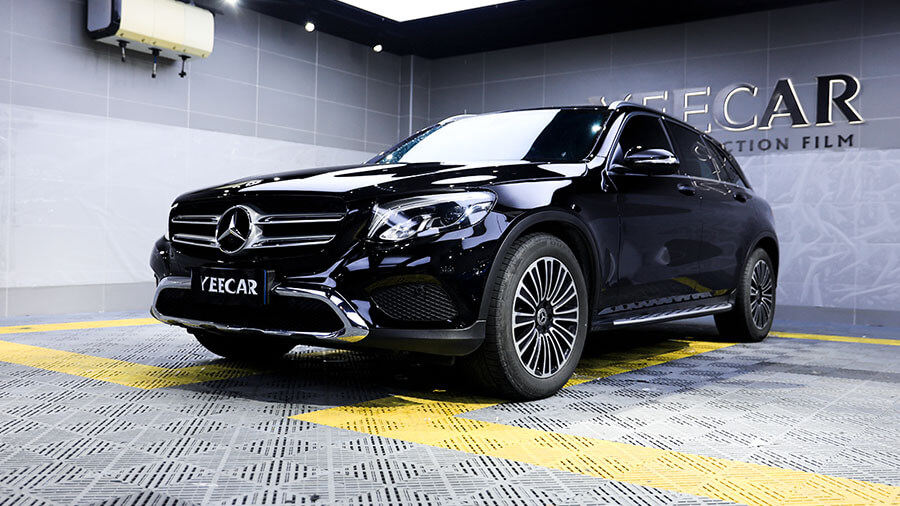 奔驰glc300l黑色施工YEECAR隐形车衣案例 奔驰glc300l黑色施工YEECAR隐形车衣案例